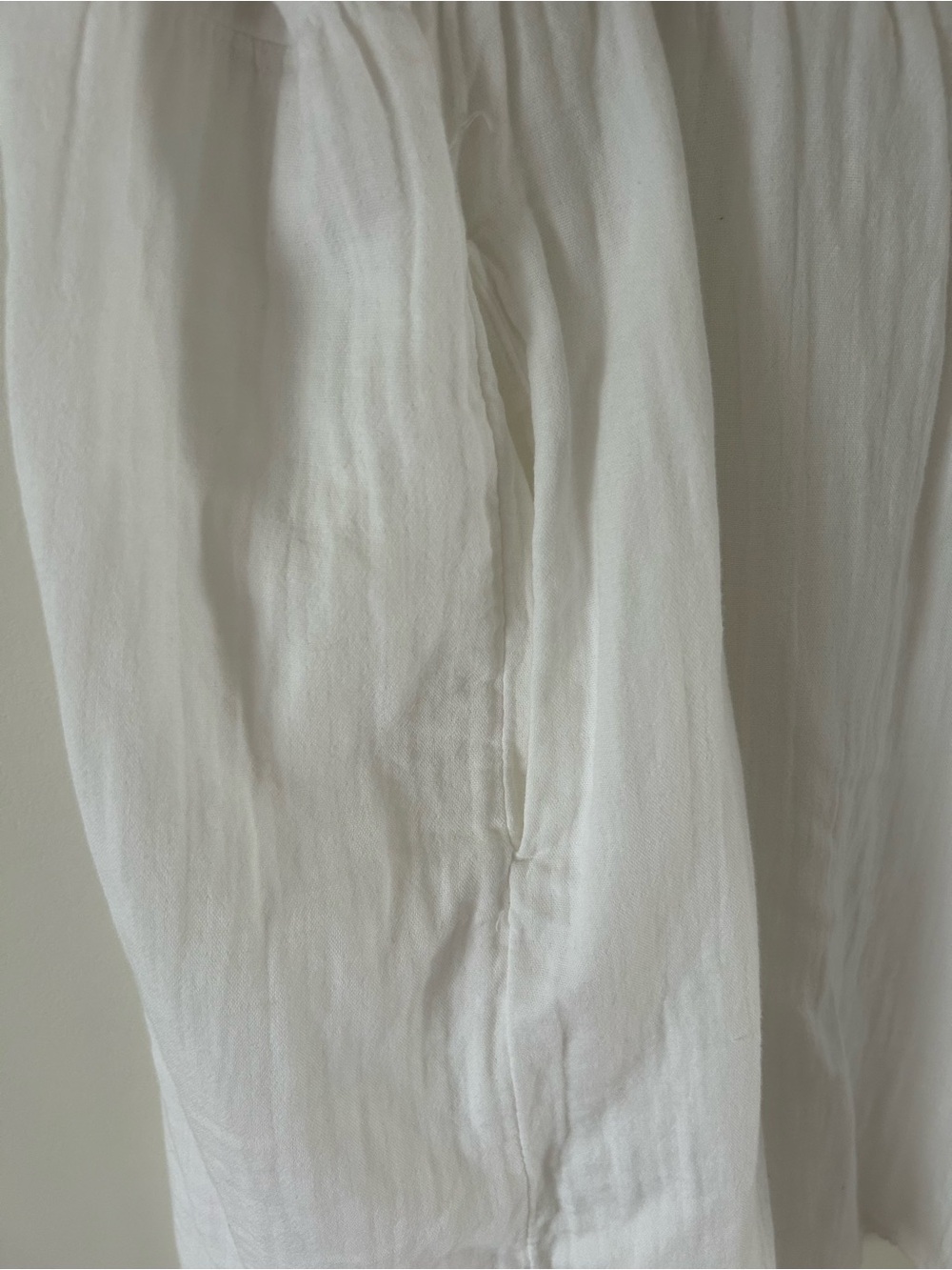 Old Navy White Ruffle-Trim V-Neck Dress - Picture 4 of 5